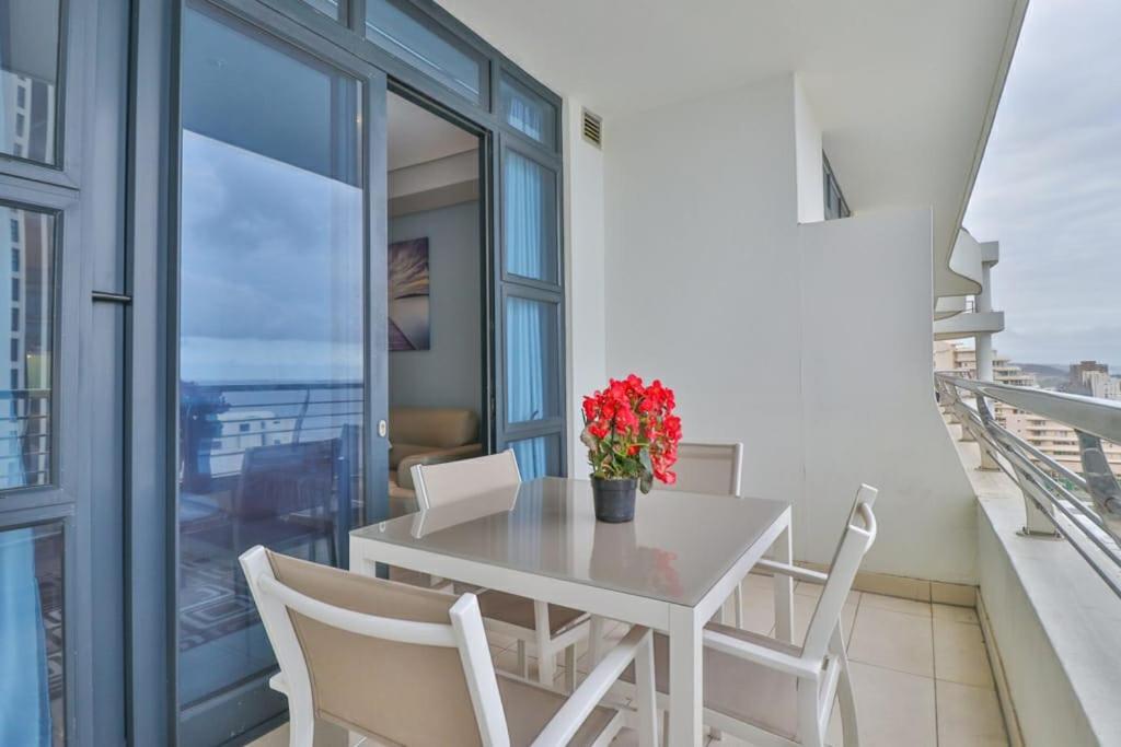 Pearls Of Umhlanga Apartment Durban Exterior photo